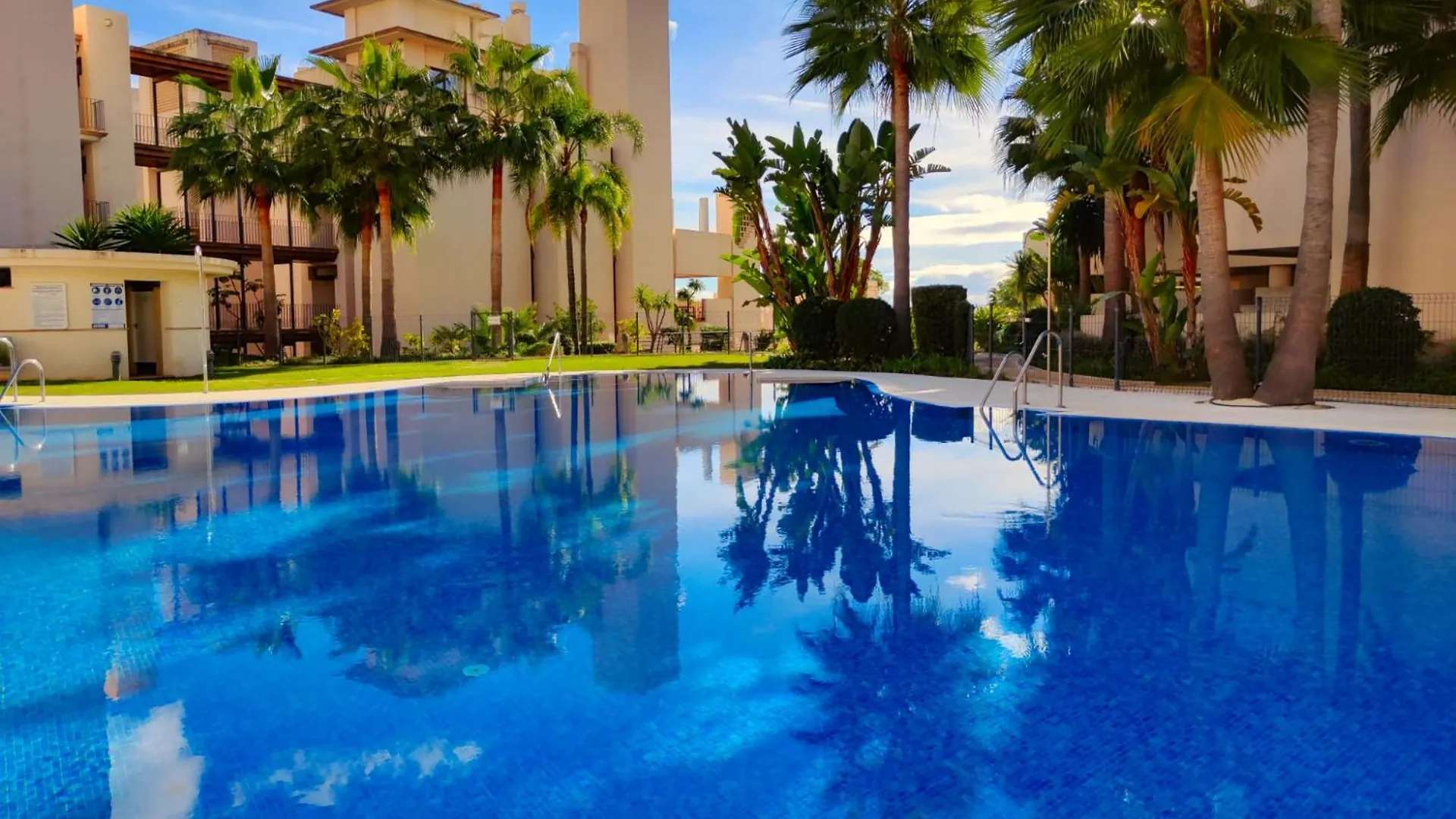 Apartment Luxury 3 Bedrooms Private Heated Pool Ehhouse Estepona