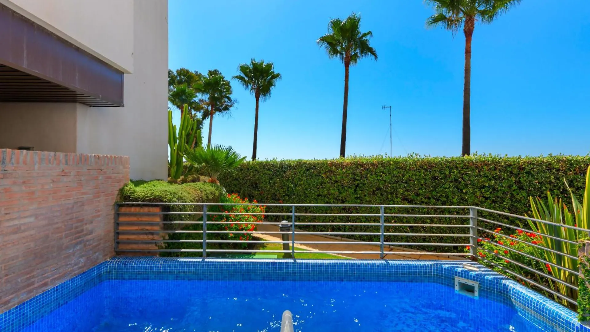 Apartment Luxury 3 Bedrooms Private Heated Pool Ehhouse Estepona Spain